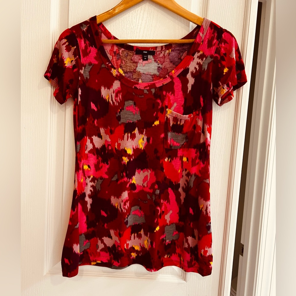 Pink multi color abstract print blouse scoop neckline #festivalvibes
